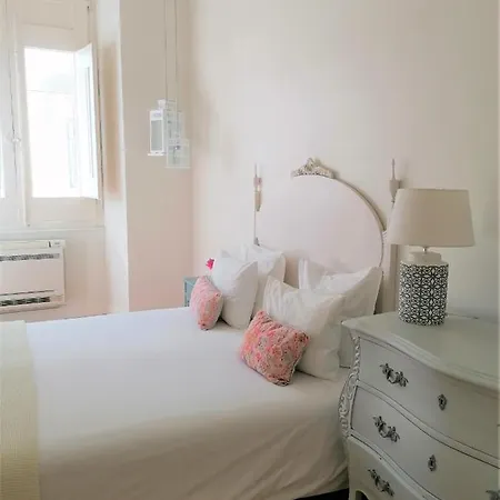 Madalena Hermitage *