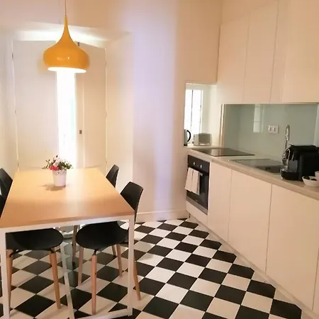Madalena Hermitage Apartamento *
