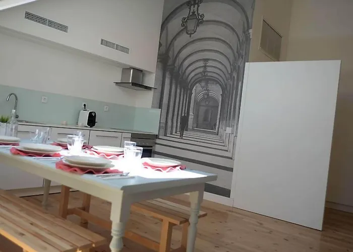 Madalena Hermitage *