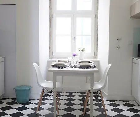 Madalena Hermitage Apartment *